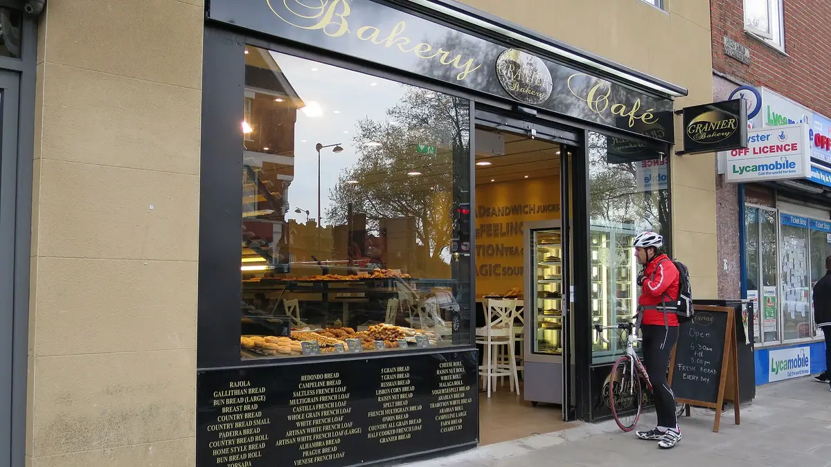 Bakery bakes